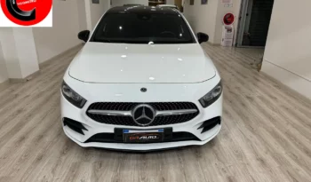 Mercedes-Benz A 180 d Premium AMG pieno