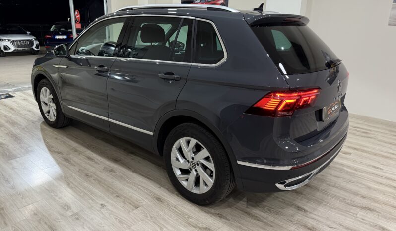 Volkswagen Tiguan 2.0 TDI 150 CV SCR DSG 4MOTION Elegance Tetto Open Sky pieno