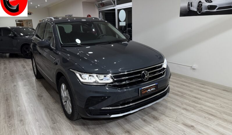 Volkswagen Tiguan 2.0 TDI 150 CV SCR DSG 4MOTION Elegance Tetto Open Sky pieno