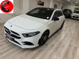 Mercedes-Benz A 180d Premium AMG pieno