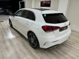 Mercedes-Benz A 180d Premium AMG pieno